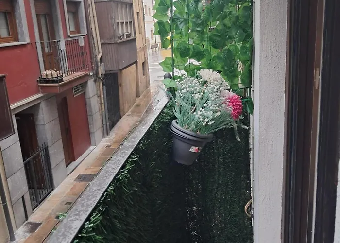 Centrico Y Tranquilo Apartamento